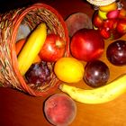 Cesta con frutas