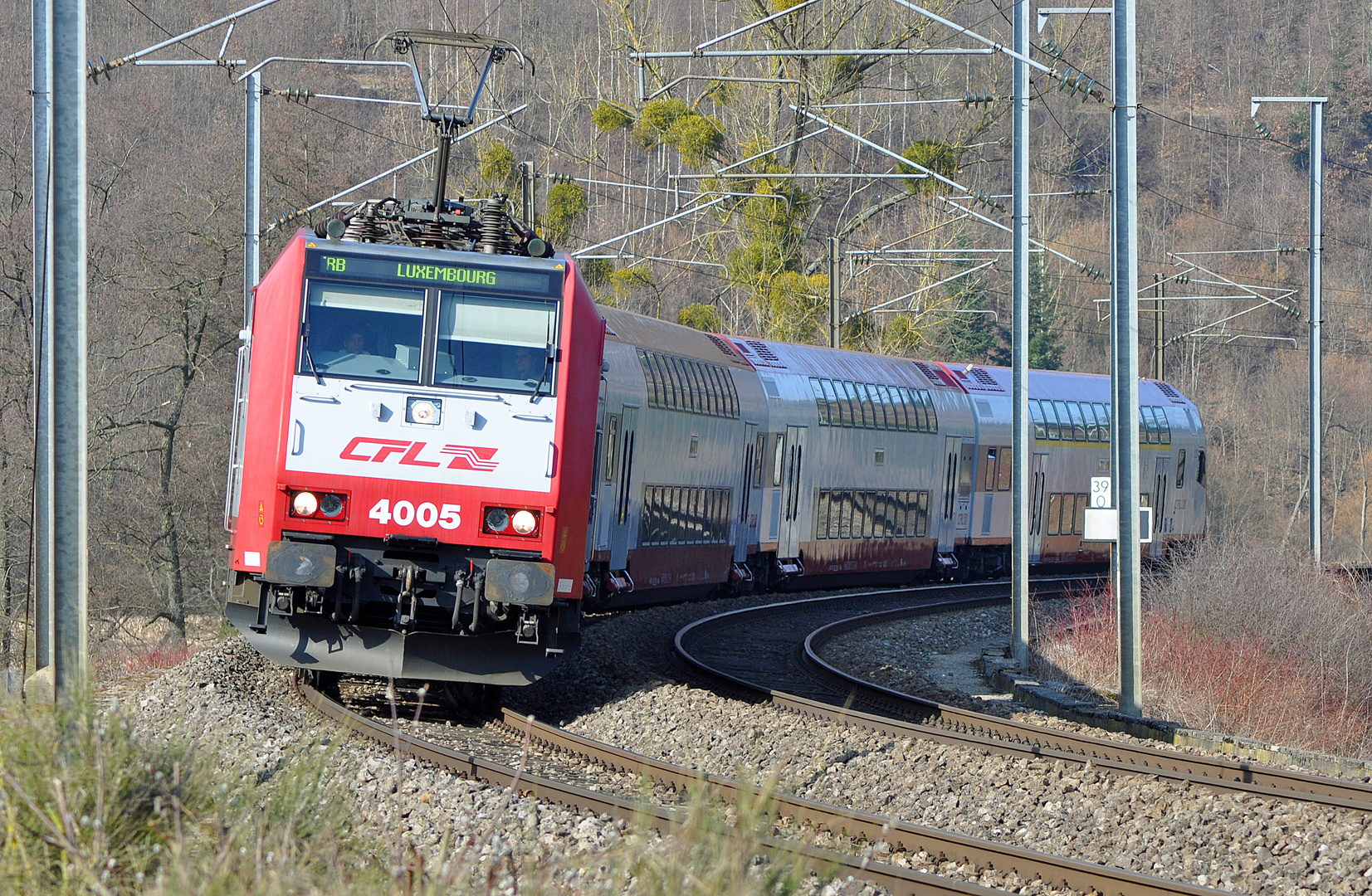 CFL 4005 mit RB vor Essingen