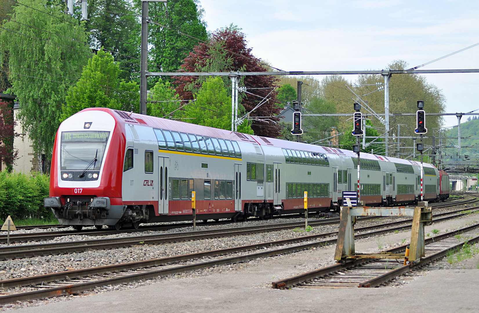 CFL STW 017 mit IR im Gleisvorfeld Bf Ettelbrück