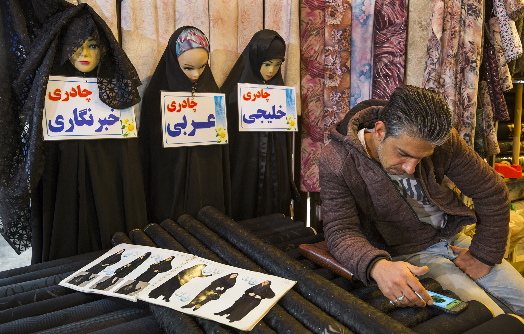 Chador-Verkäufer in Isfahan