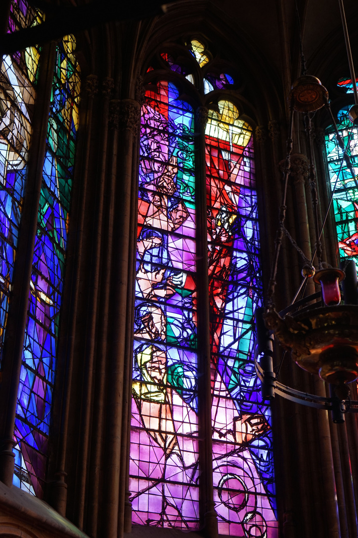 Chagall Fenster in der Cathédrale St. Étienne in Metz Foto
