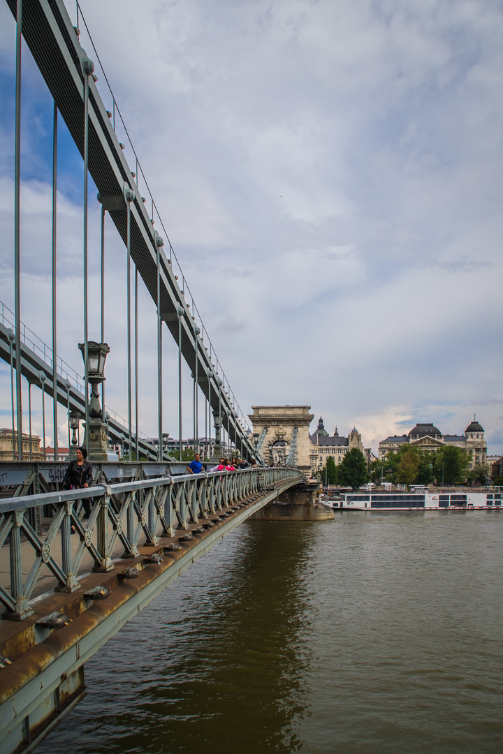 Chain Bridge