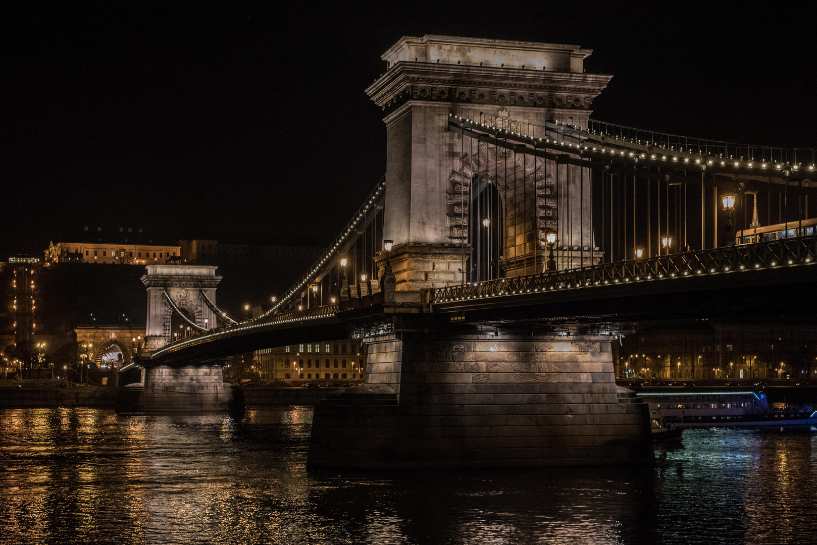 Chain Bridge by night