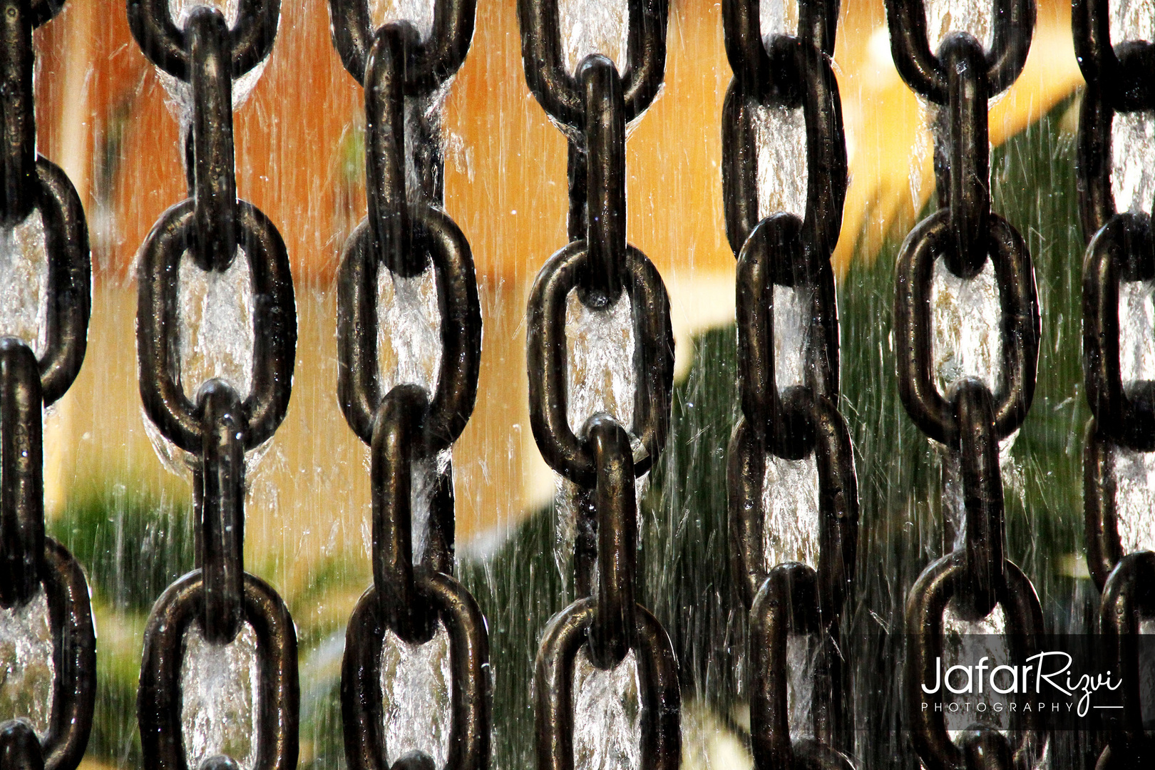 Chained Fountain