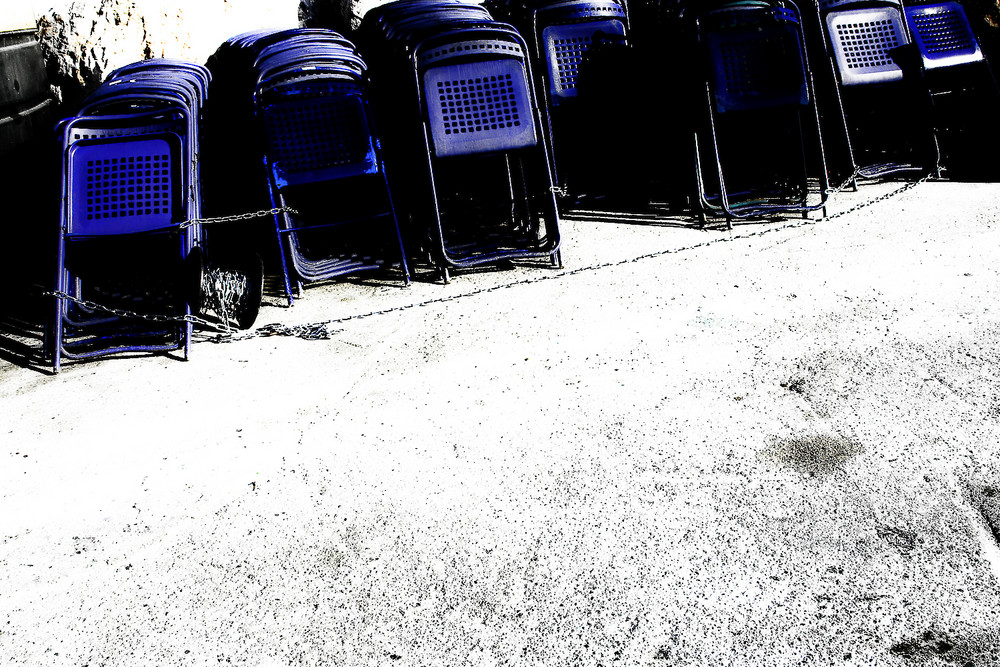 chaises bleues