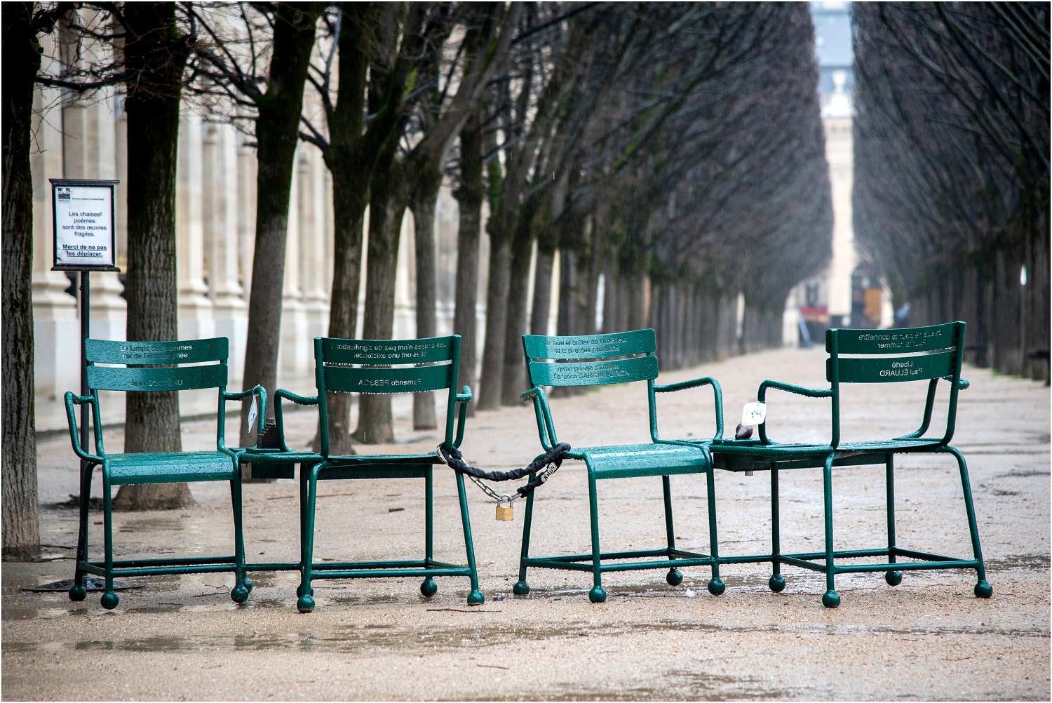 Chaises poèmes