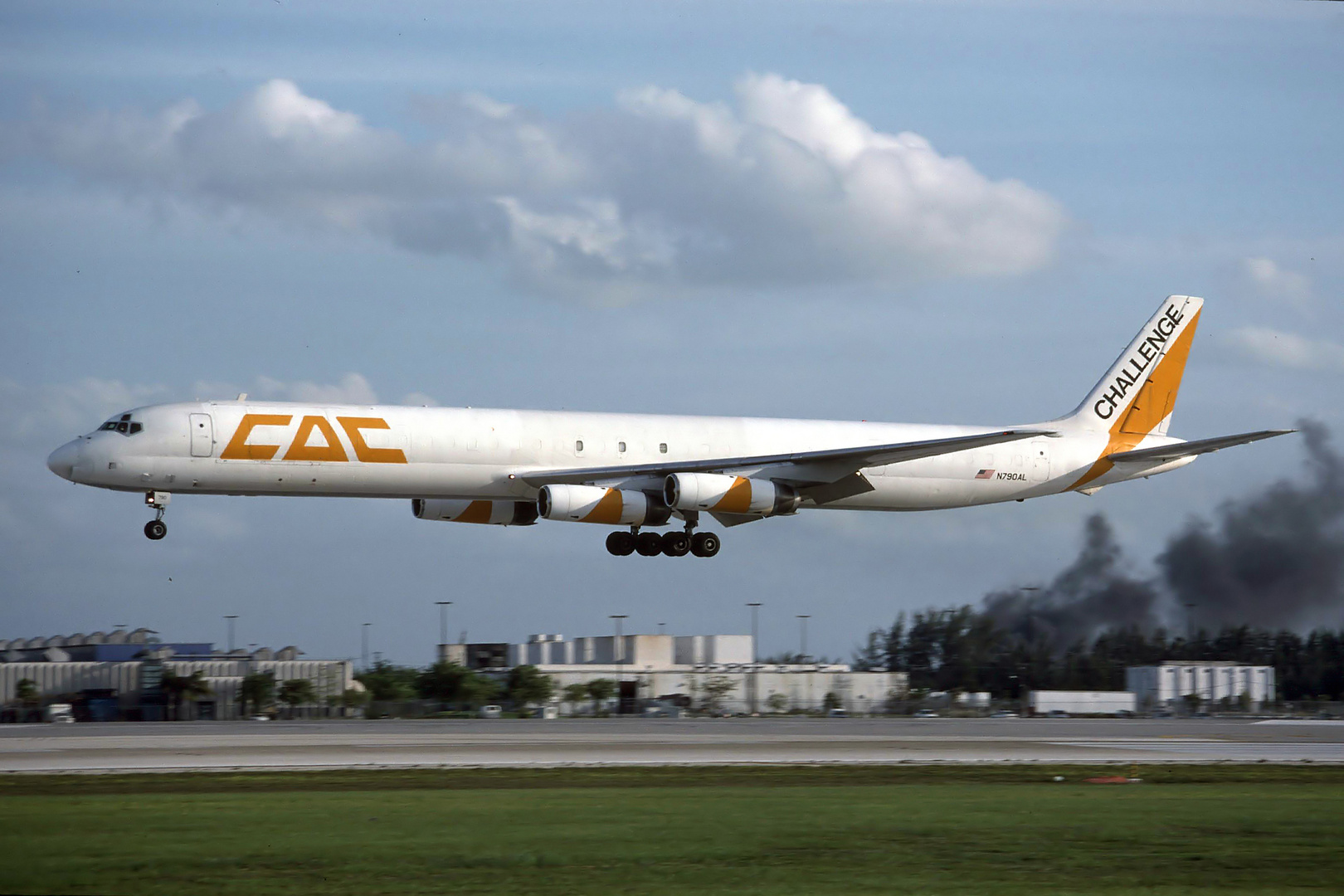 Challenge Air Cargo DC-8-63F N790AL Miami Juni 1990