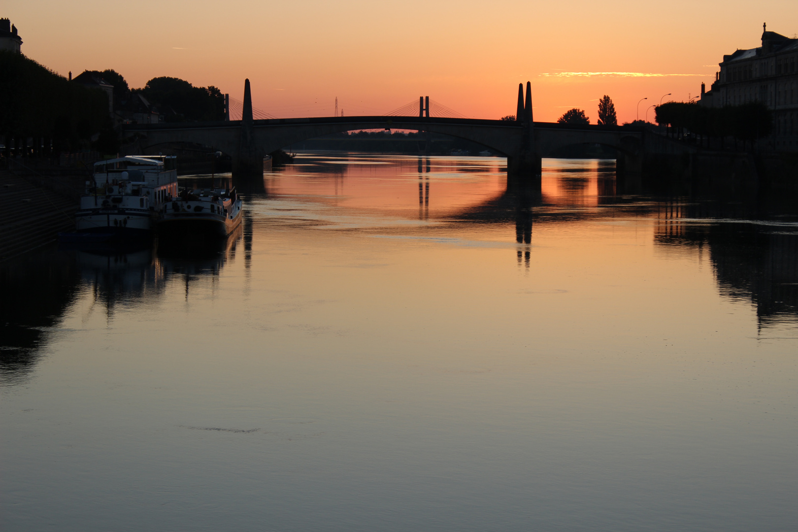 Chalon sur Saone bevor Sonnenaufgang