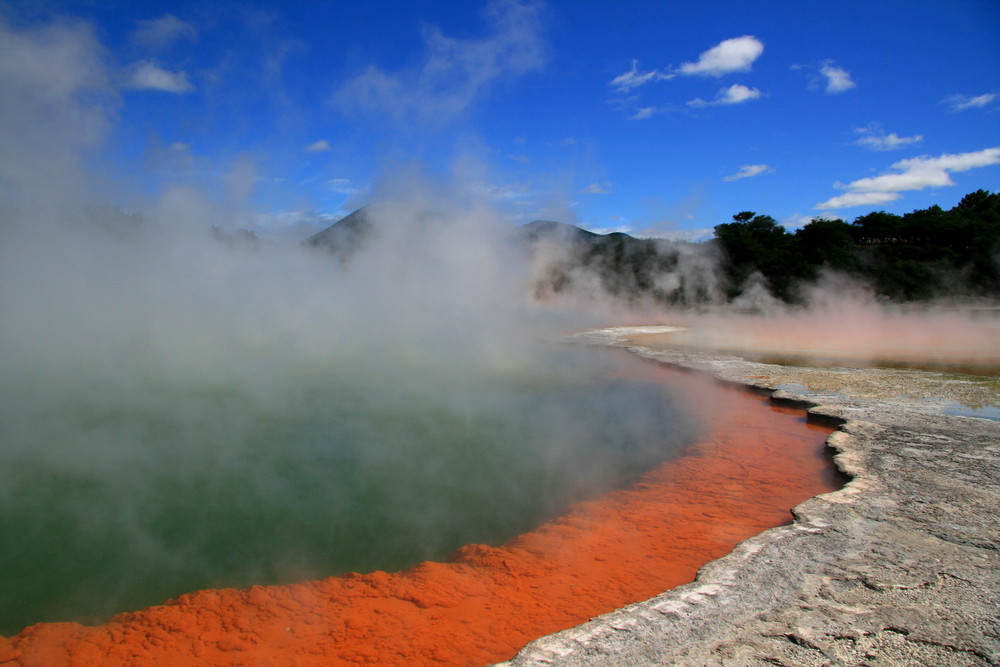 Champagne Pool