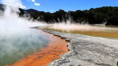 Champagne Pool