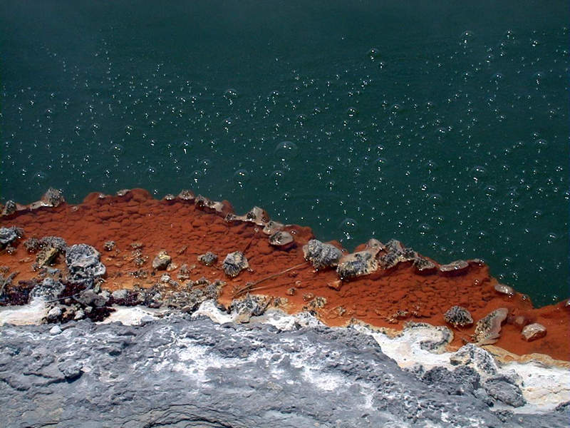 "champagne pool" in New Zealand