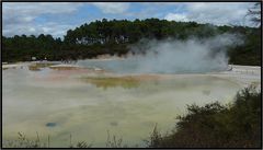 Champagne Pool / Wai-O-Tapu Thermal Wonderland