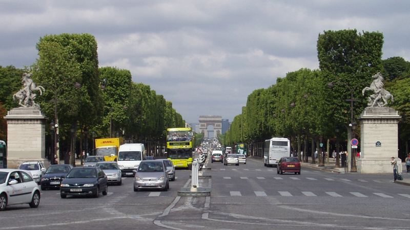 Champs-Elysées