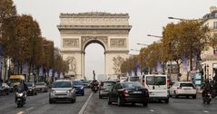 Champs Élysées - Champs Élysées - Arc de Triomphe - 03