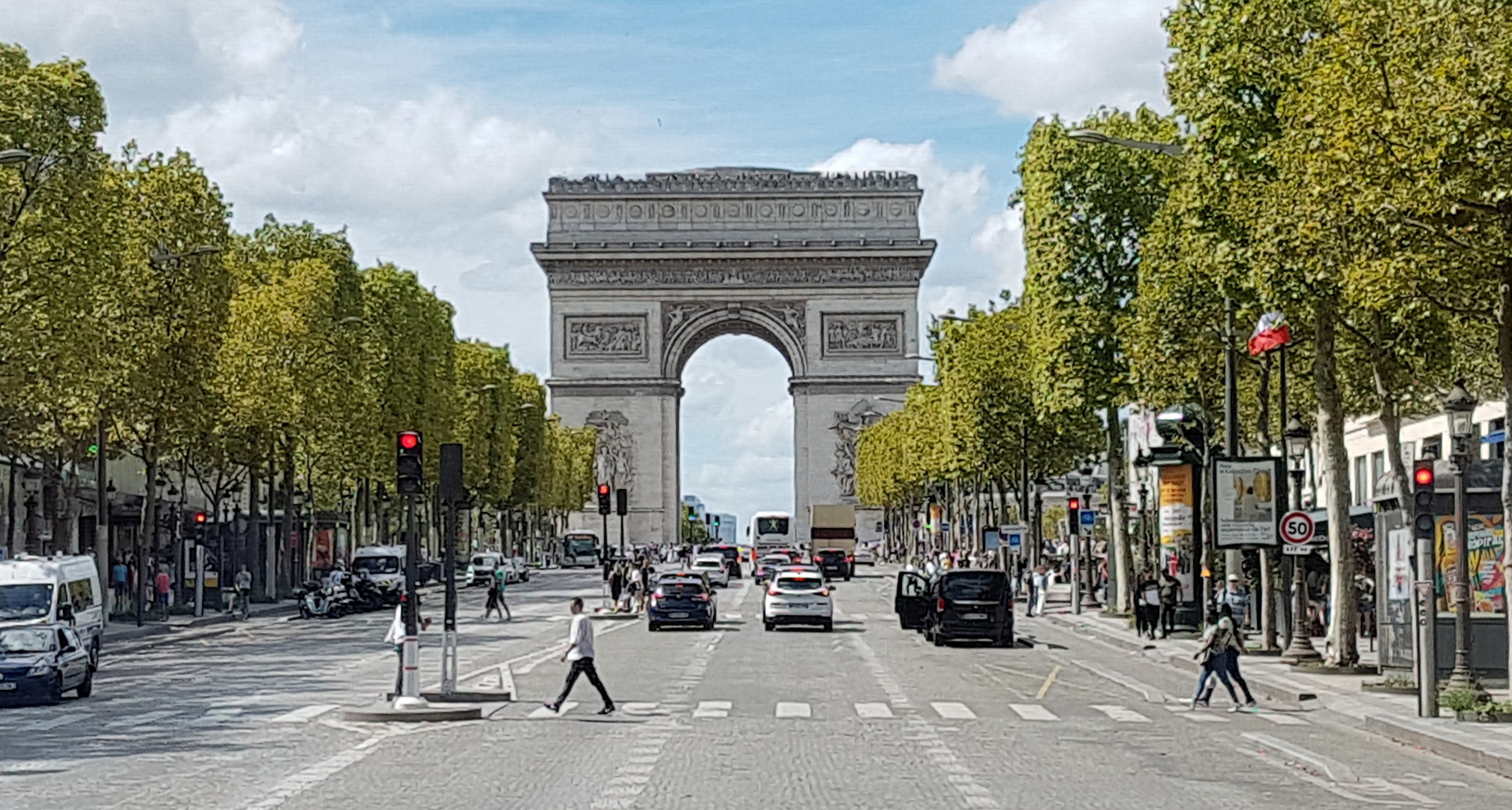 Champs Élysées und Arc de Triomphe 