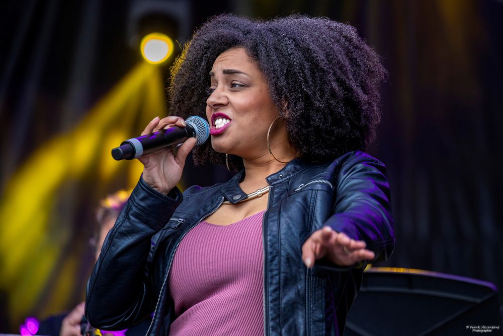 *** Chananja Schulz und die "Berrytones" *** 