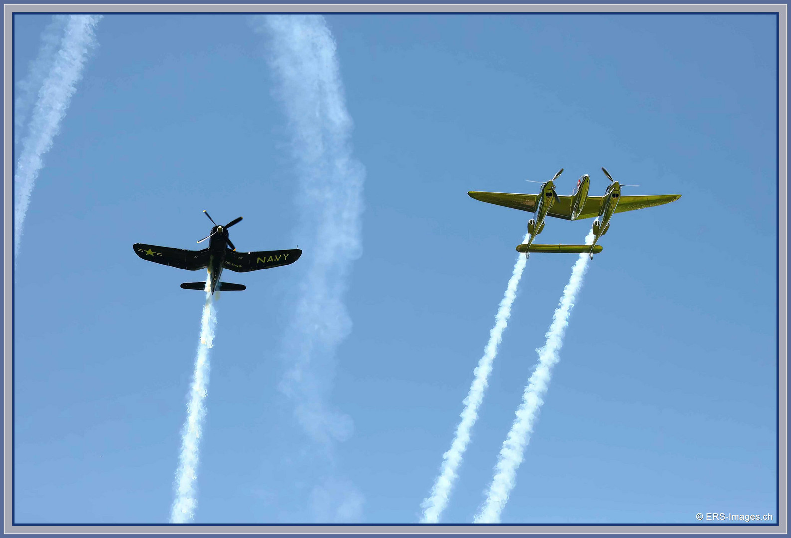 Chance Vought F4U-4 Corsair + Lockheed P-38L Lightning, Mollis  (32) ©