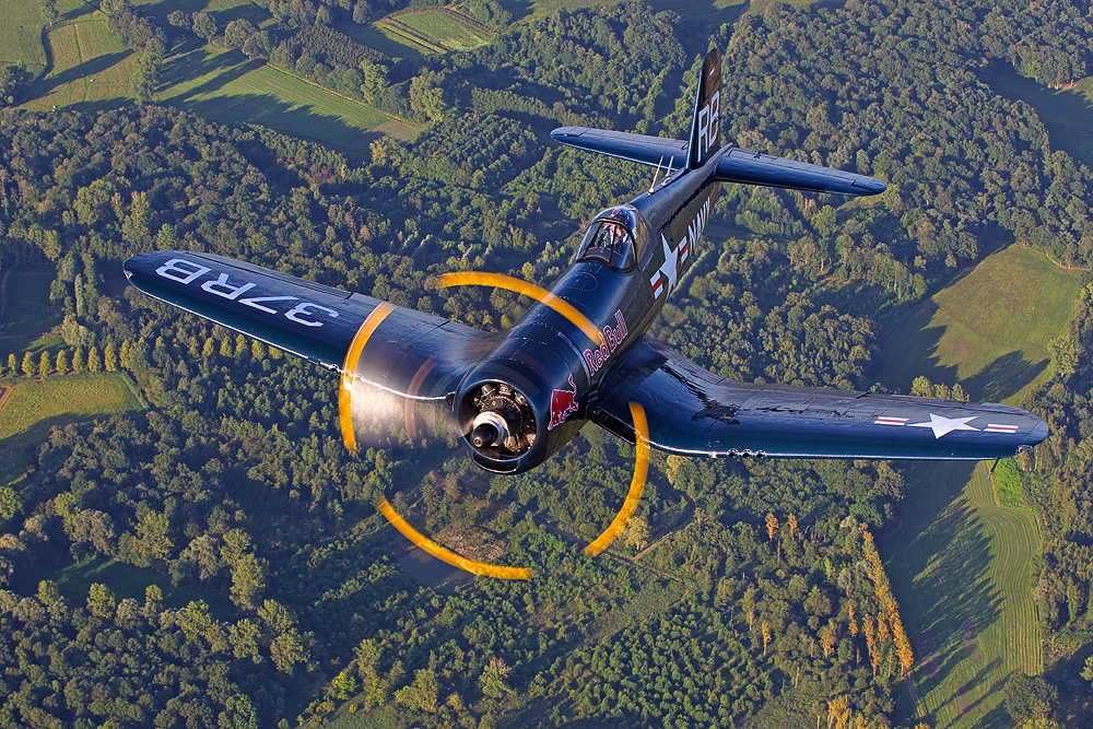 Chance-Vought F4U-4 Corsair "Red Bull" II