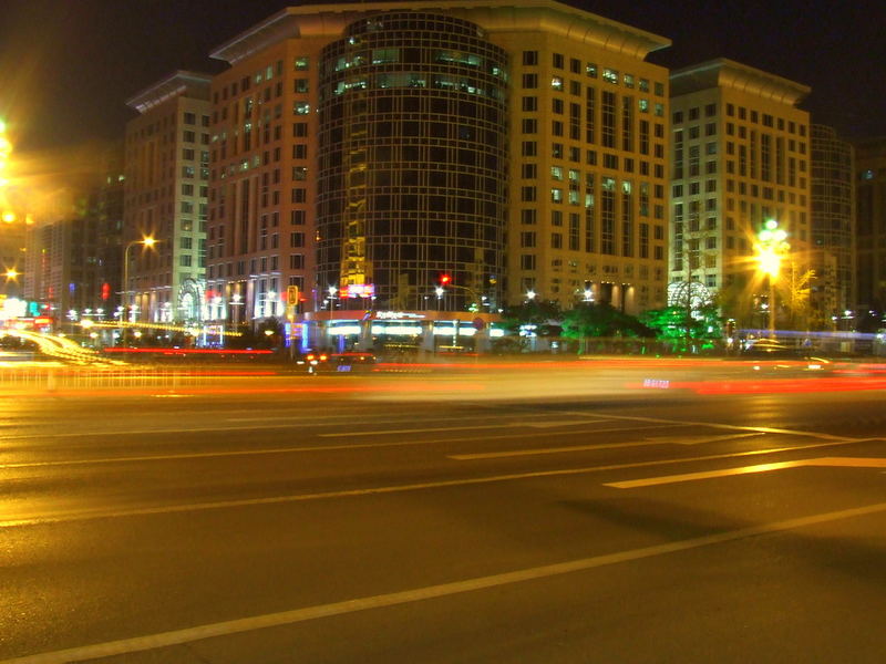 Chang'an Road at night