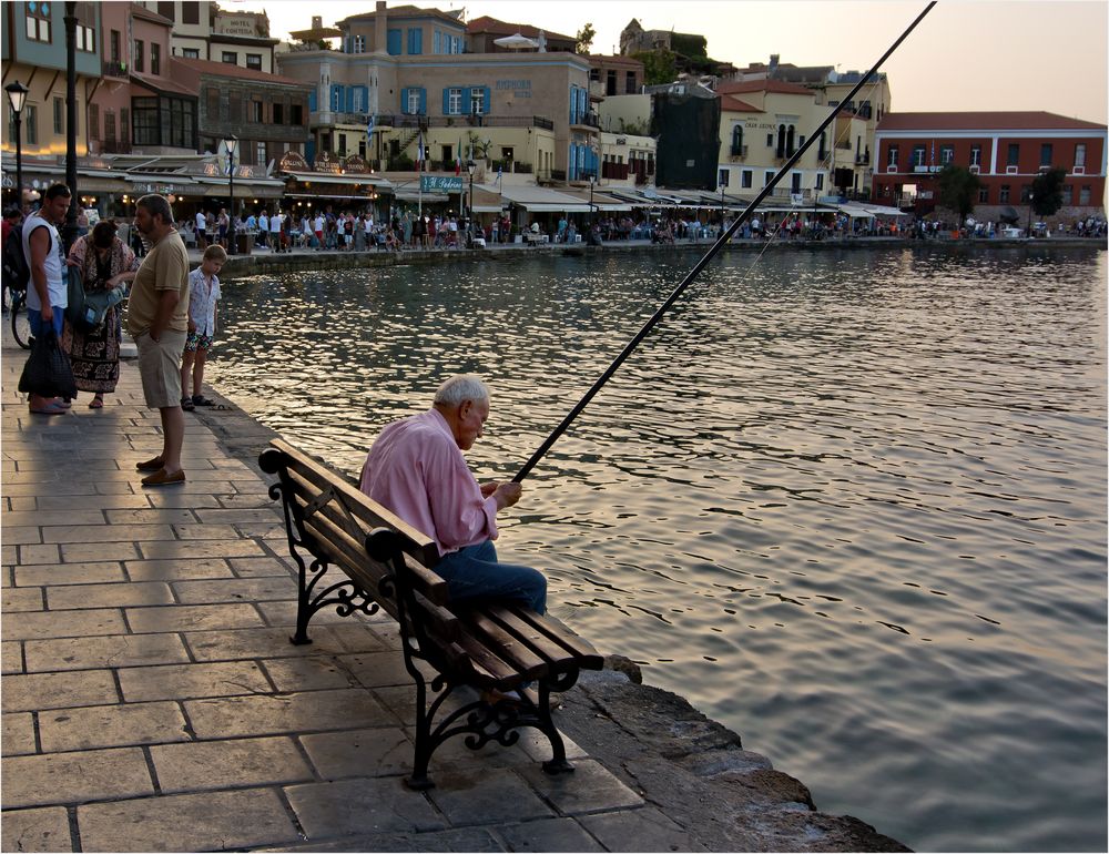 Chania, Kreta zwischen Tag und Abend / Street # 439