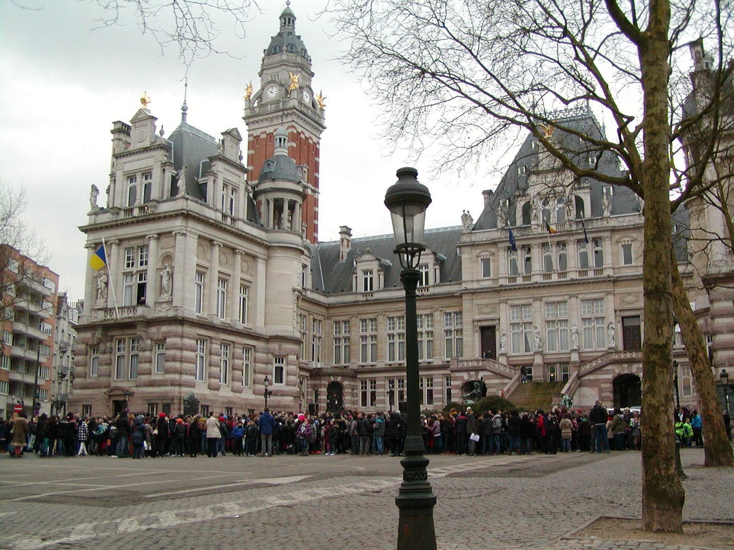 Chanson contre le Rascisme par les enfants de St Gilles