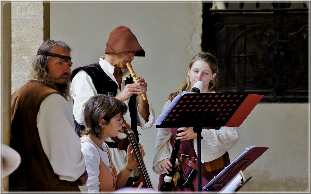 Chanteurs et musiciens médiévaux