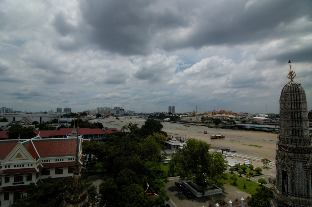 Chao Phraya gesehen vom Wat Arun (12mm)