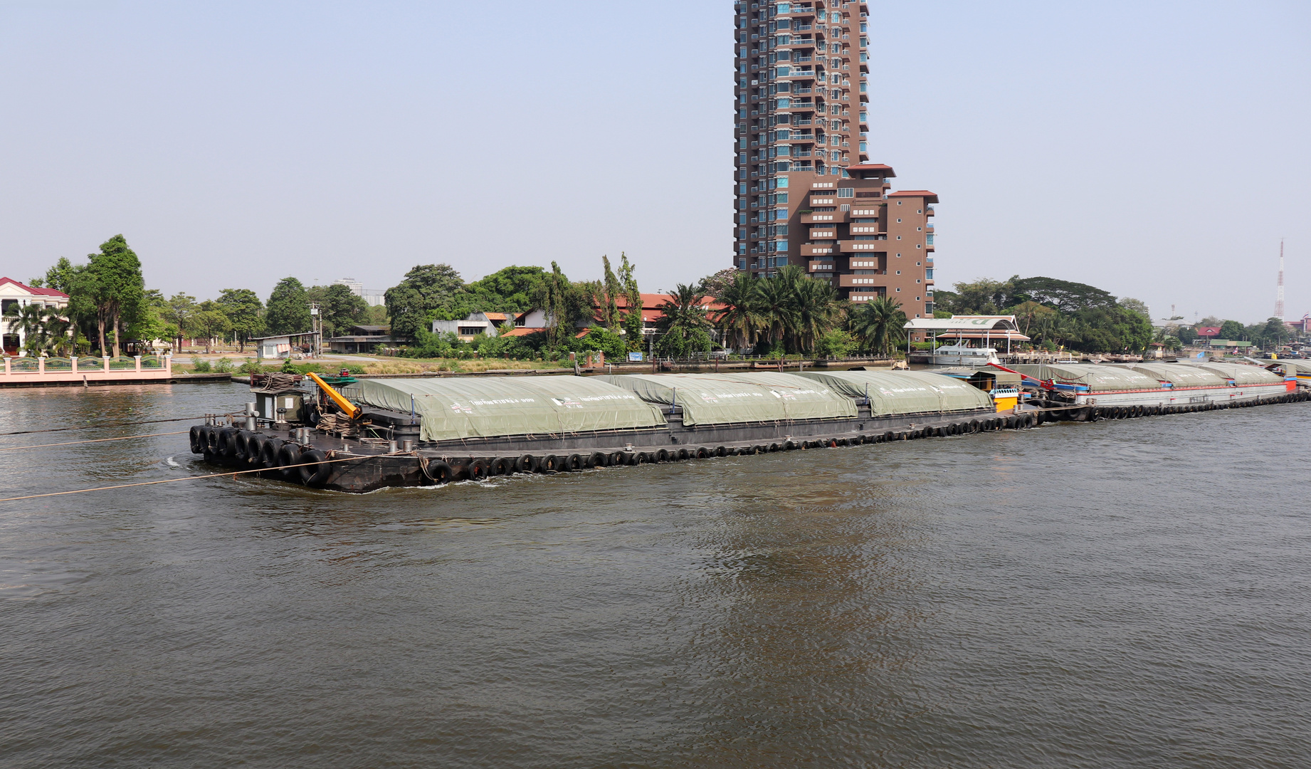 Chao Phraya River, das geschleppte