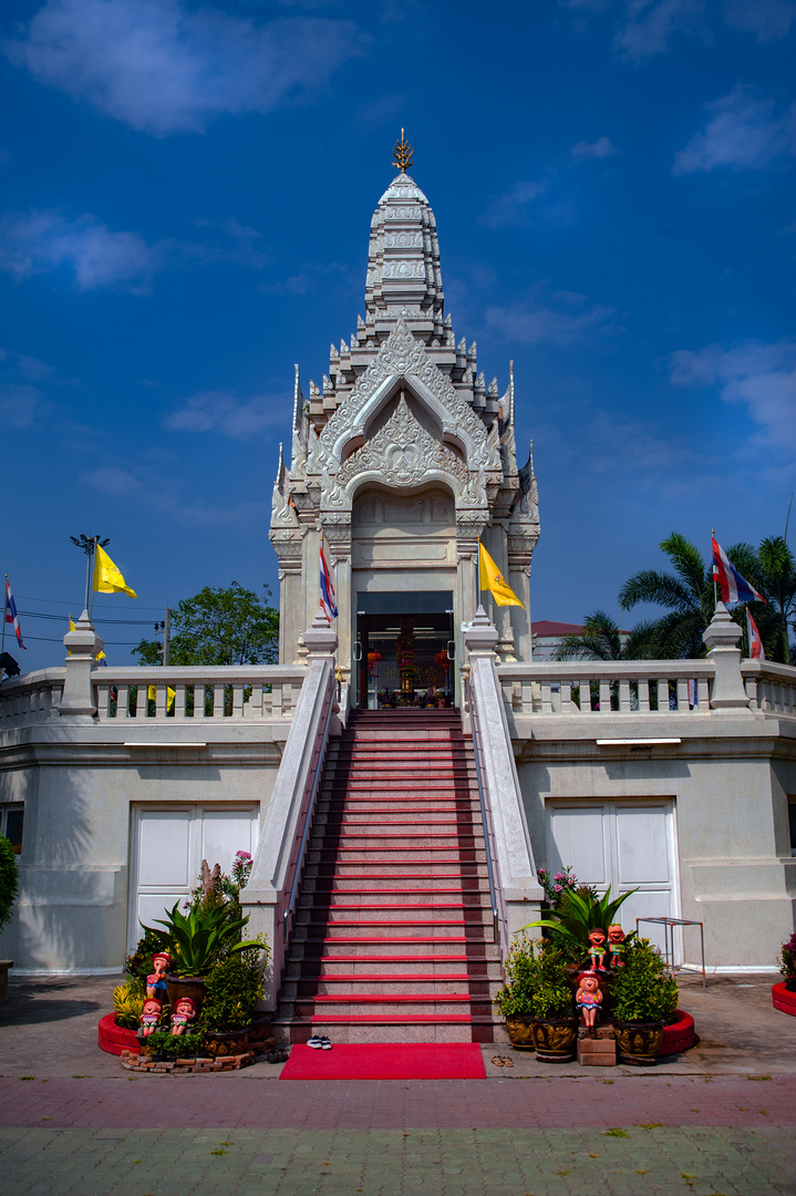 Chao Por Lak Muang Shrine