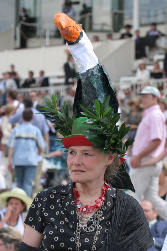 Chapeau avec femme