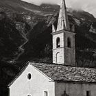 Chapel in mountains (France / Haute-Savoie) B&W