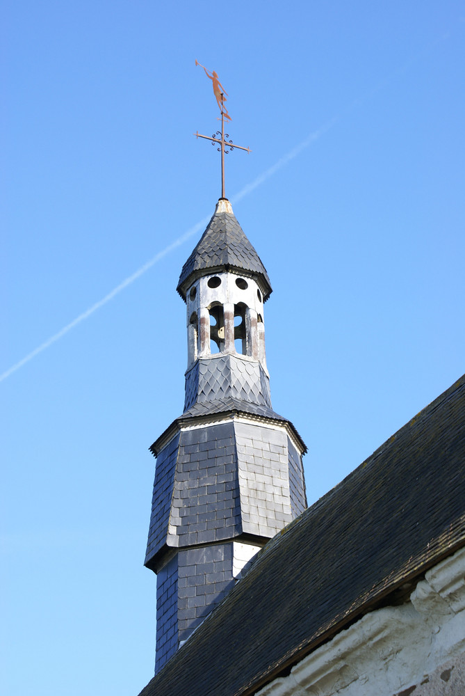 Chapelle au Mesnil en Vallée