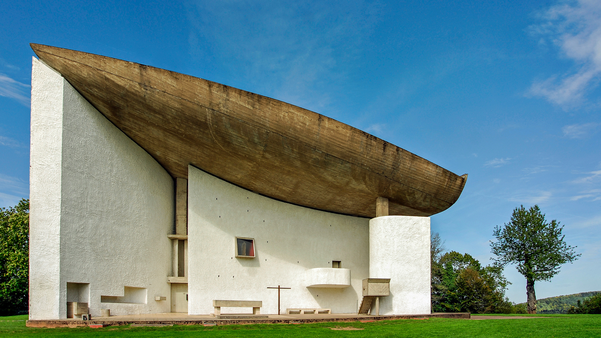 Chapelle Notre-Dame du Haut 02