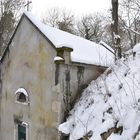 chapelle sous la neige