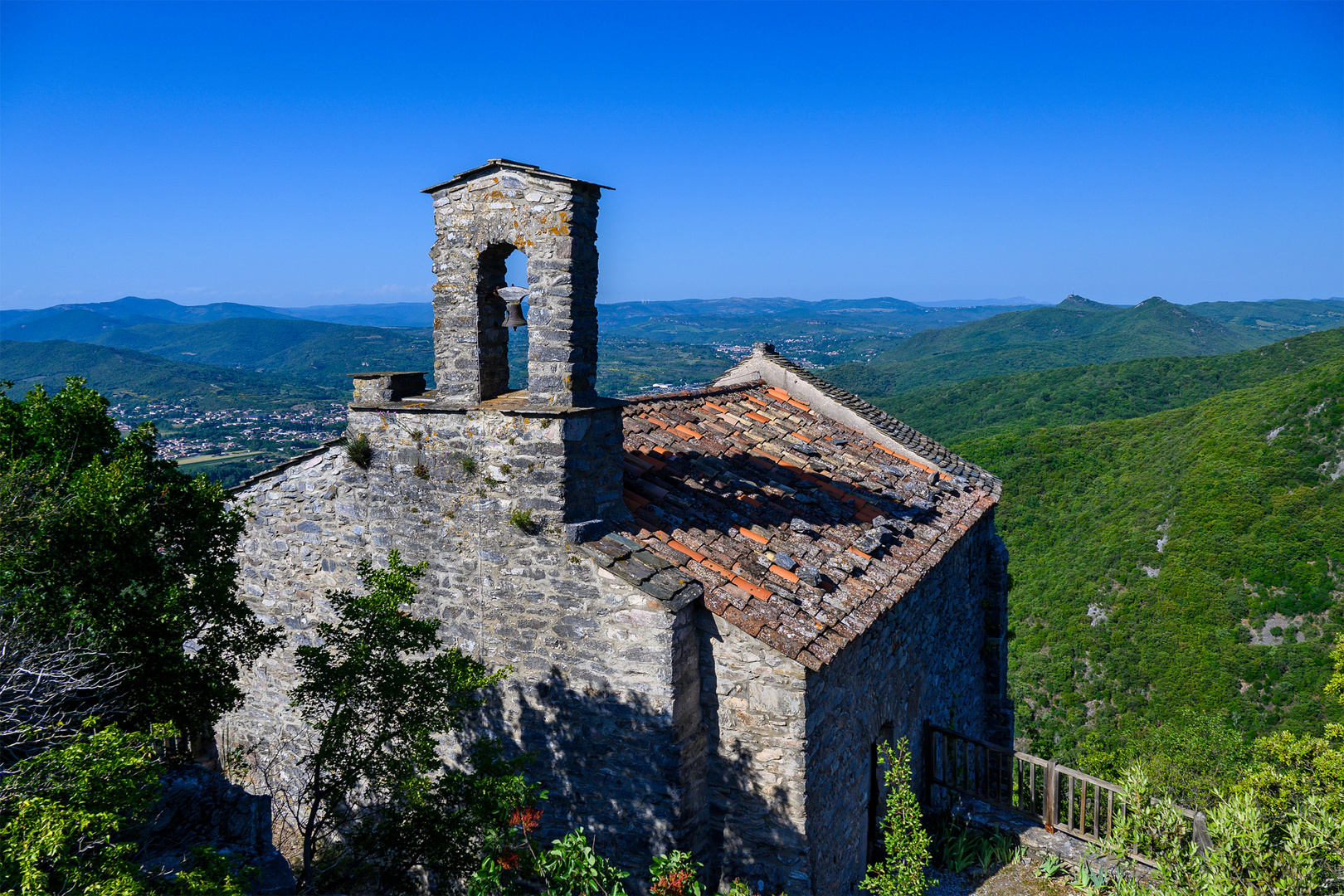 Chapelle St Michel de Mourcairol / Saint Michele la Coquillade