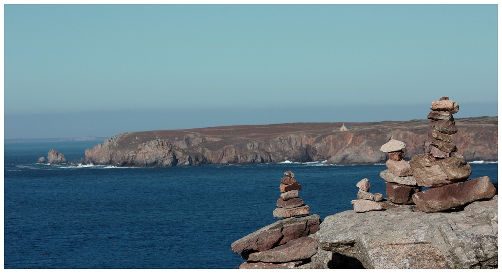 " Chapelle st They depuis la Pointe du Raz "