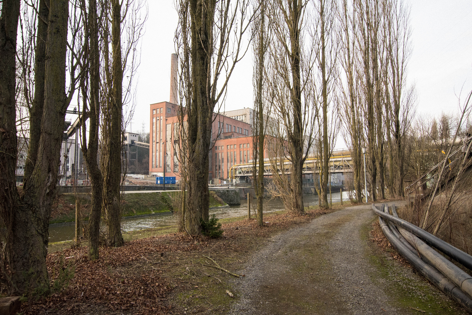 Charleroi - Marchienne - Rue Jambe de Bois - Tour de Refroidissement Electrabel - 07