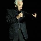 charles aznavour sur le theatre de carthage