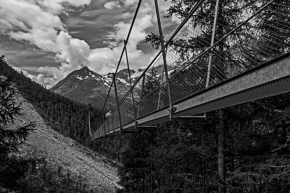 Charles Kuonen Hängebrücke am Europaweg ...