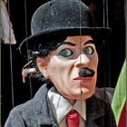 Charlie Chaplin als Marionette