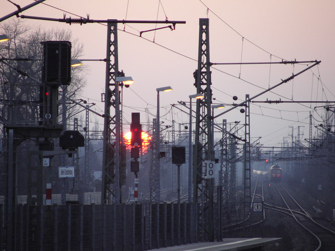 Charlottenburger Bahnhof am Abend by Karolina Michalska-Kirschner