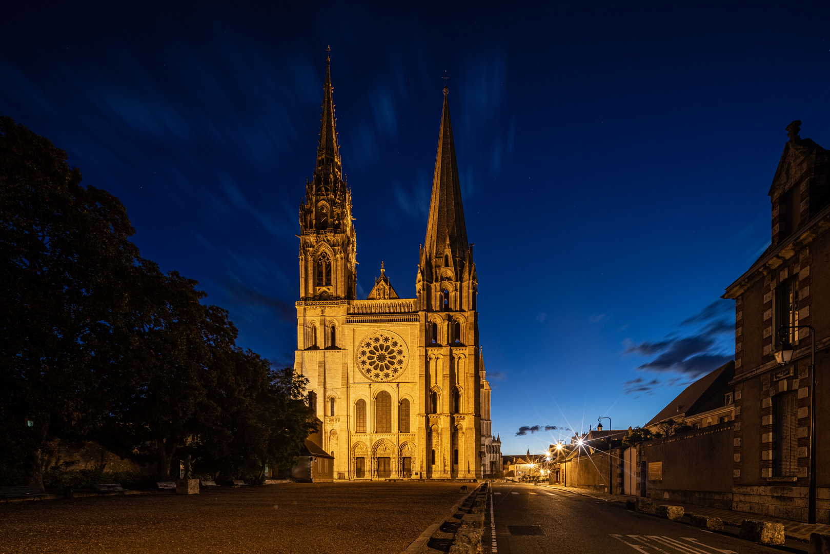 Chartres Blau