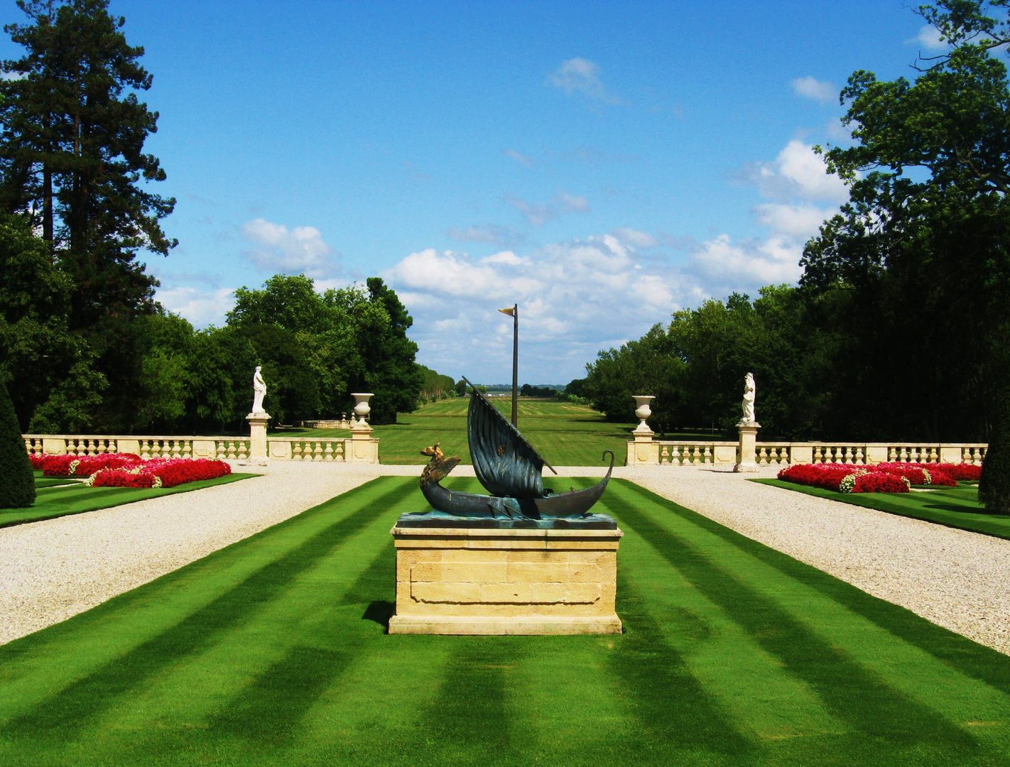 chateau beychevelle saint julien (medoc) 33