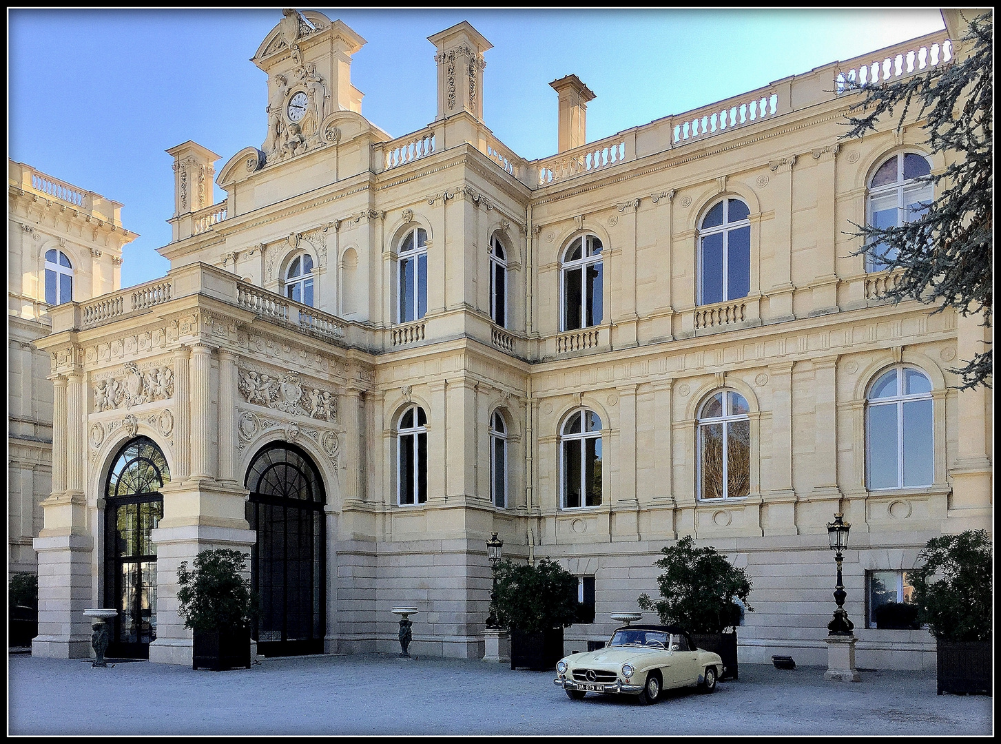 CHATEAU - de - FERRIERES - 5 - 