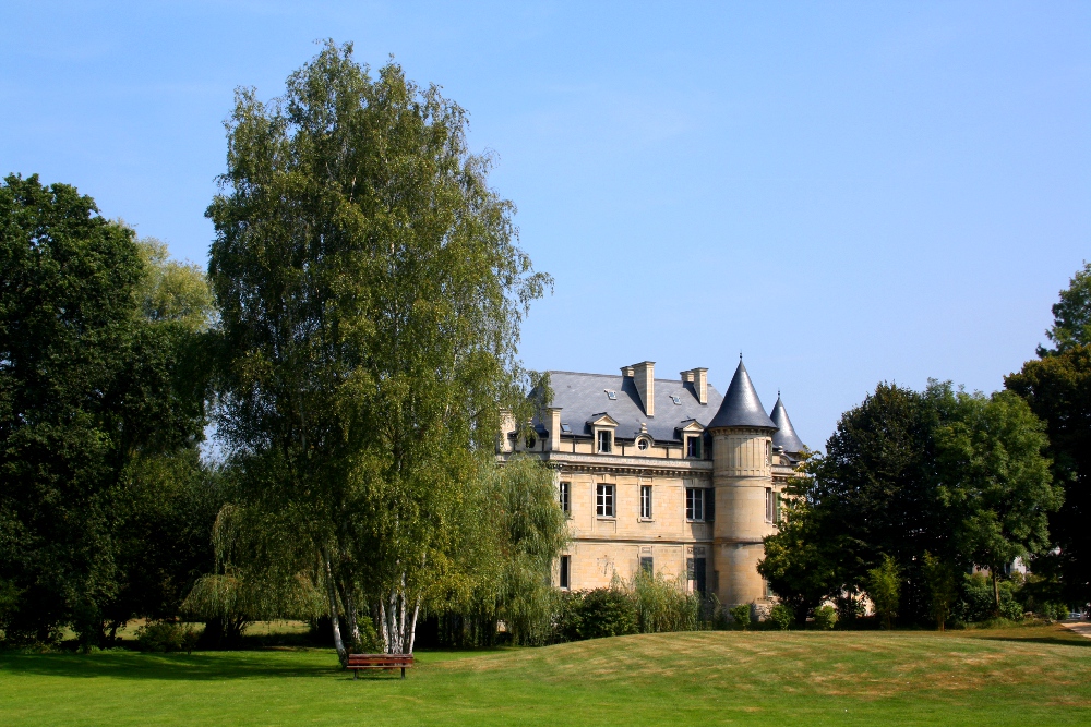 Chateau de Lamorlaye II