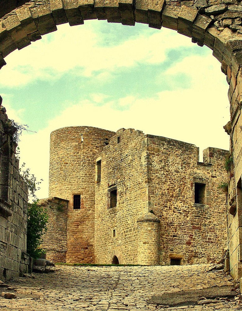 CHATEAU FORT DE SEVERAC LE CHATEAU AVEYRON