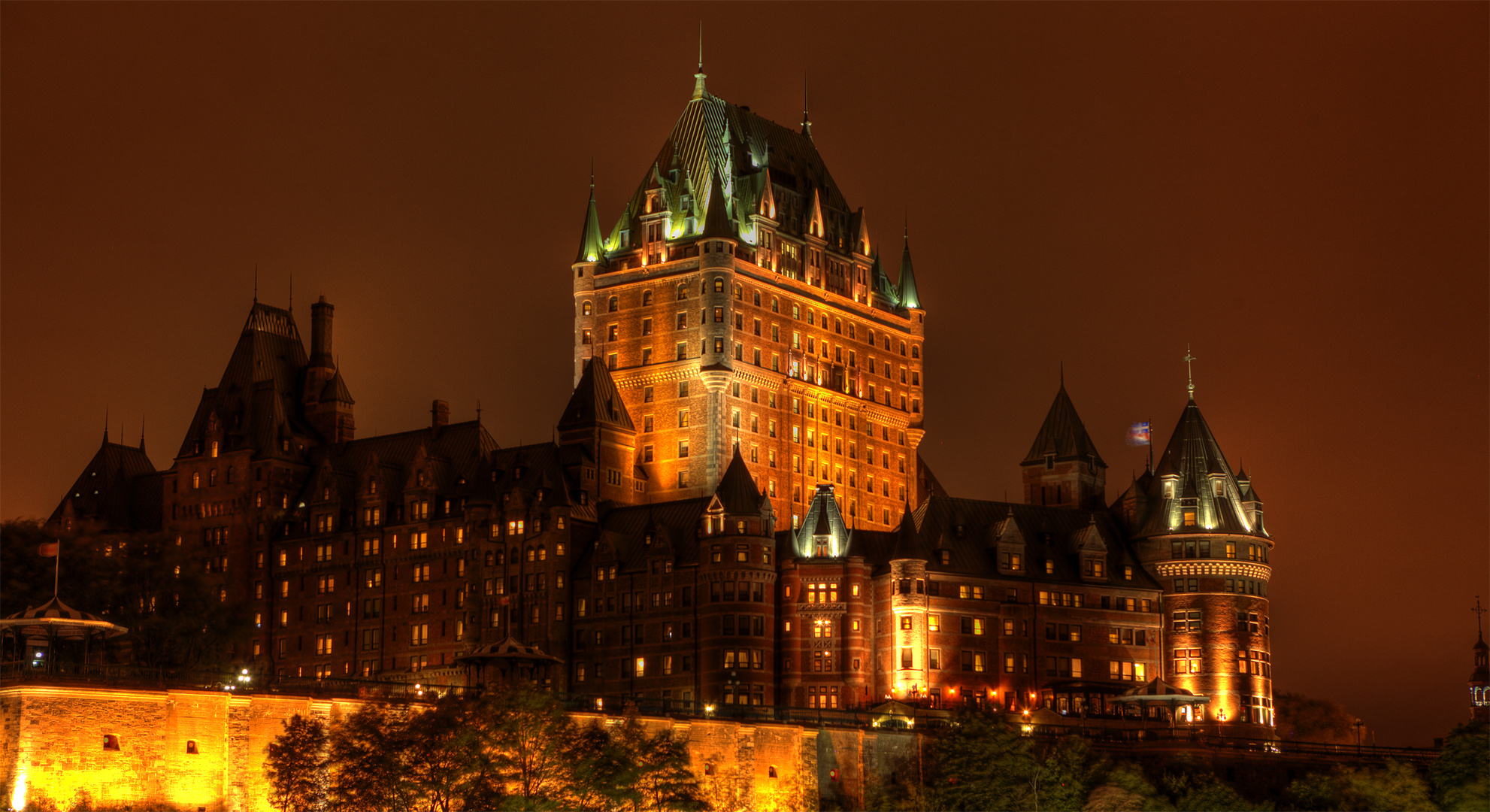 Chateau Frontenanc in Quebec