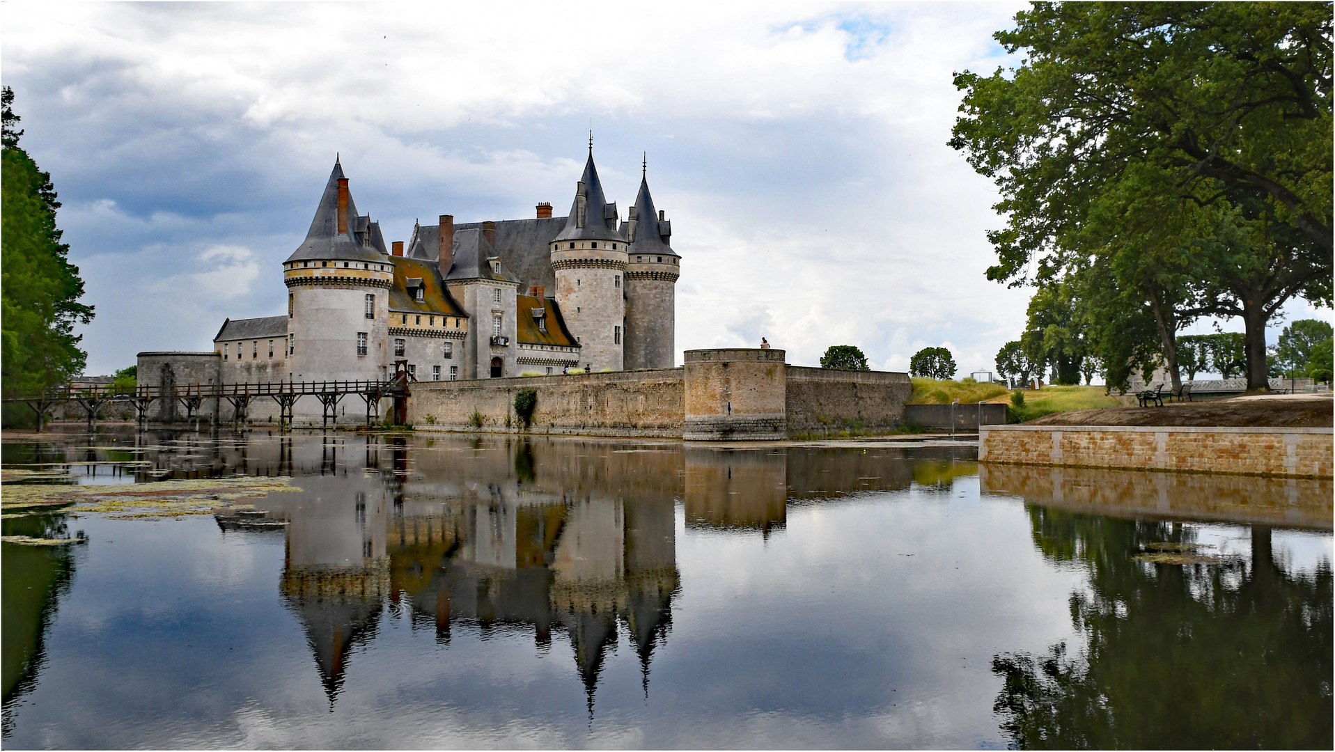 Chateau Sully sur Loire zum Spiegeltag