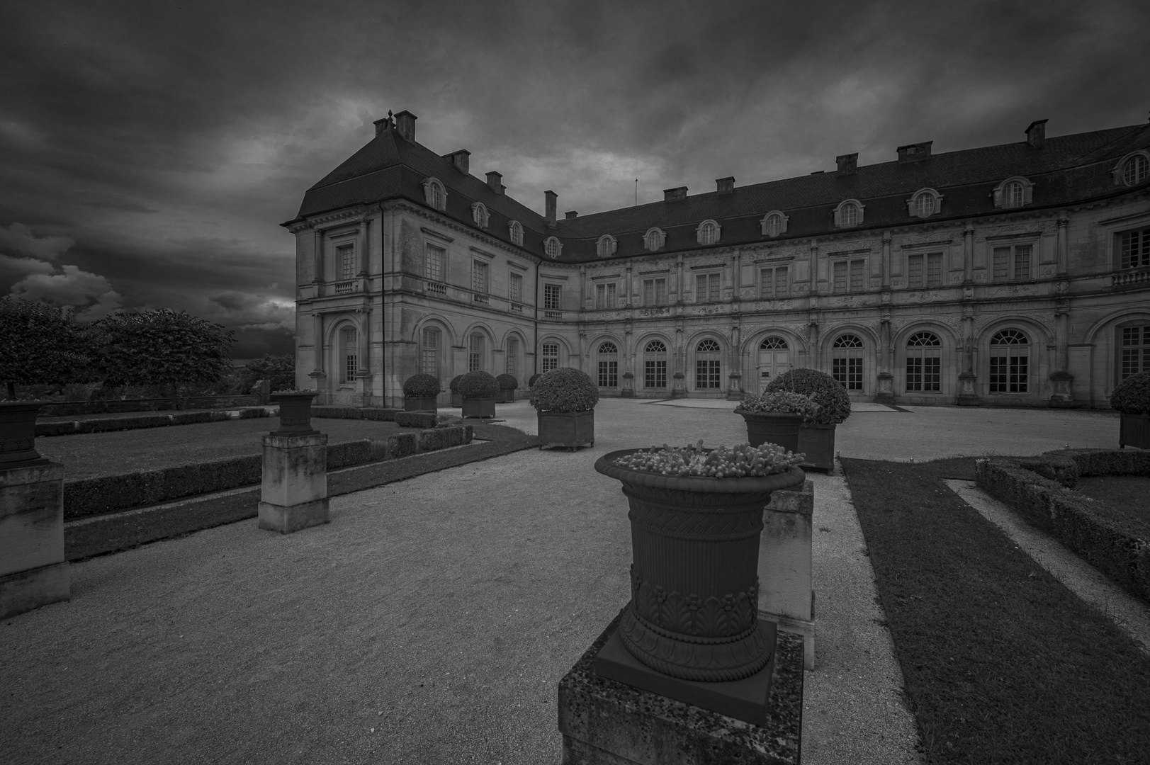 Chateaux und Wolken