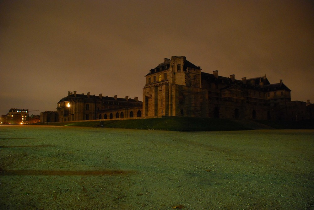 Chatteau de Vincennes bei Nacht